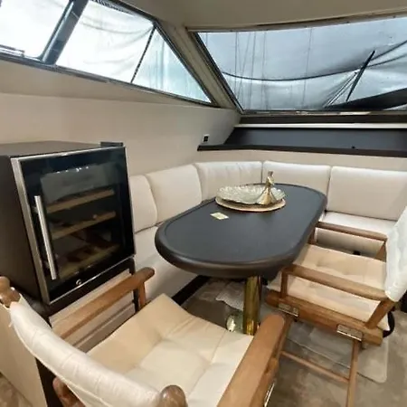 Palme Yacht - Port Canto - Pointe Croisette - Face A La