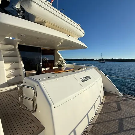 Palme Yacht - Port Canto - Pointe Croisette - Face A La