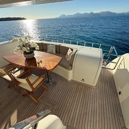 Palme Yacht - Port Canto - Pointe Croisette - Face A La Cannes
