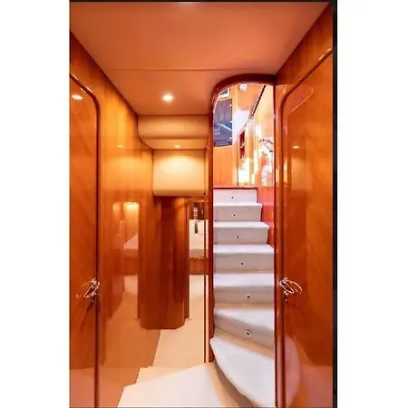 Botel Palme Yacht - Port Canto - Pointe Croisette - Face A La