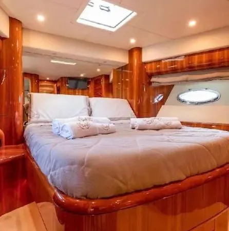 Palme Yacht - Port Canto - Pointe Croisette - Face A La Botel Cannes